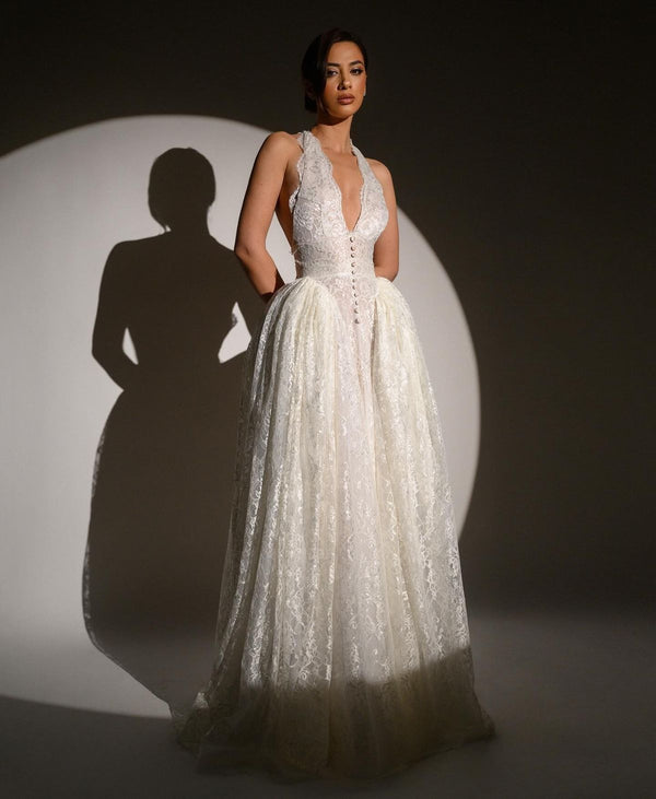 Basque Waist Lace Wedding Dresses Halter Neck Open Back Bridal Gowns