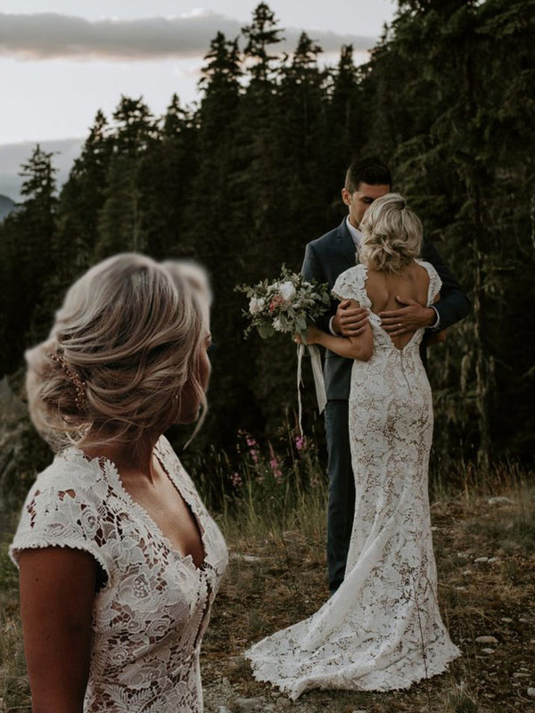 Boho Bride Vintage Bold Lace Wedding Dress Open Back Mermaid Bridal Gowns With Cap Sleeves